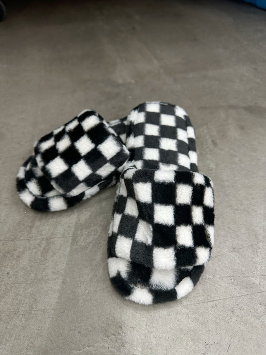 TURBO CHECKERED SLIPPERS